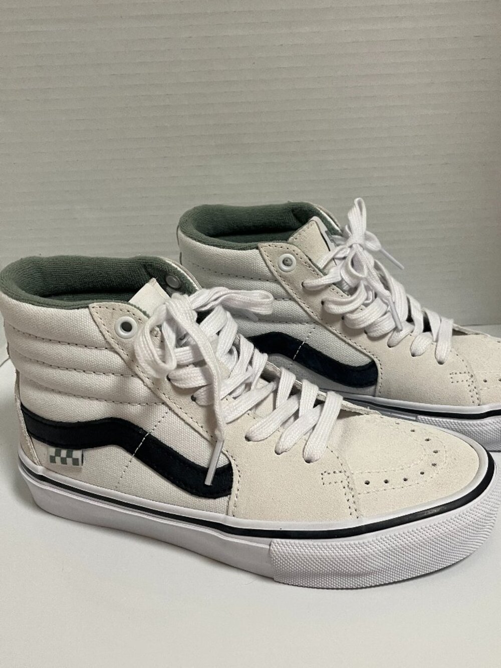 Vans Skate Sk8-Hi Blanc de Blanc Sz. US 4.5 boys women’s 6 New Rare sage green